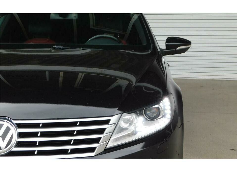 Volkswagen Passat CC 1.8 AMT (152 л.с.)