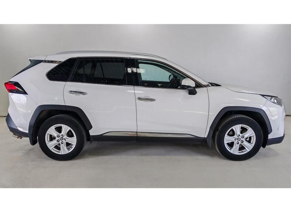 Toyota RAV4, V (XA50) 2.0 MT (149 л.с.)