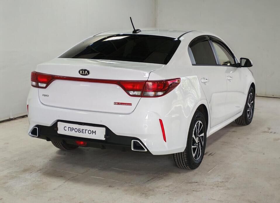 Kia Rio 1.6 AT (123 л.с.)