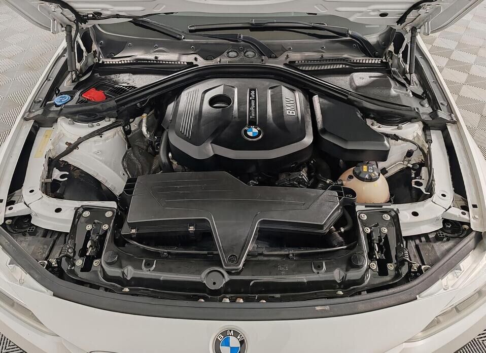 BMW 3 серии, VI (F3x) Рестайлинг 318i 1.5 AT (136 л.с.)