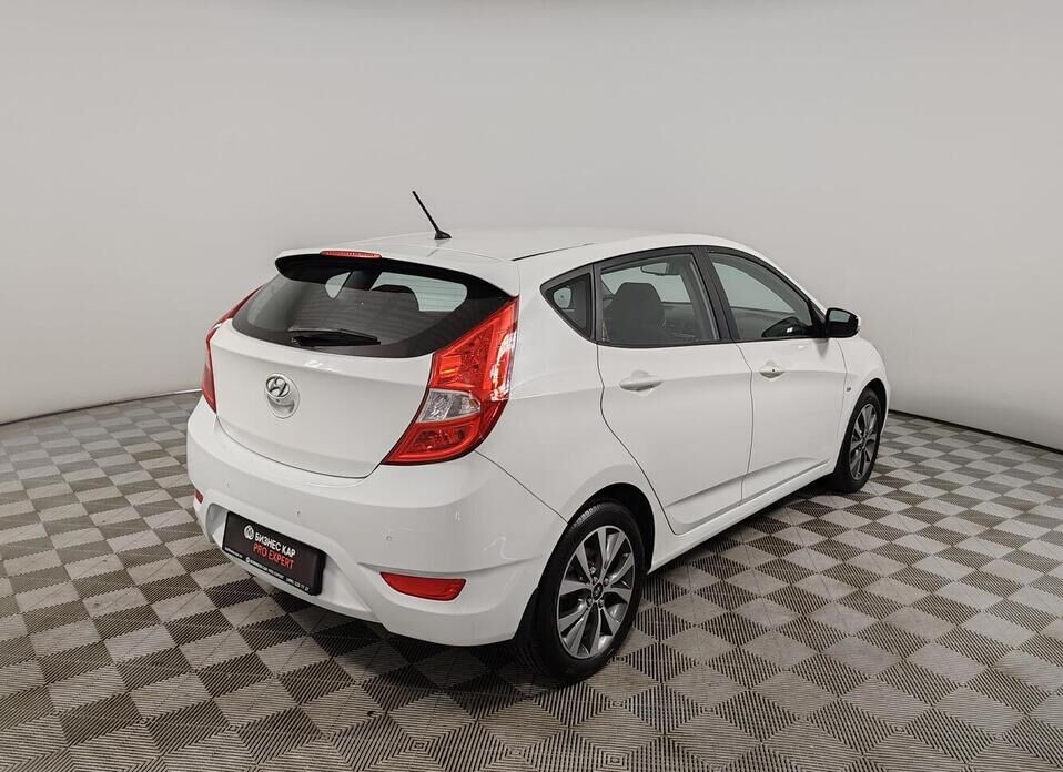 Hyundai Solaris 1.6 AT (123 л.с.)