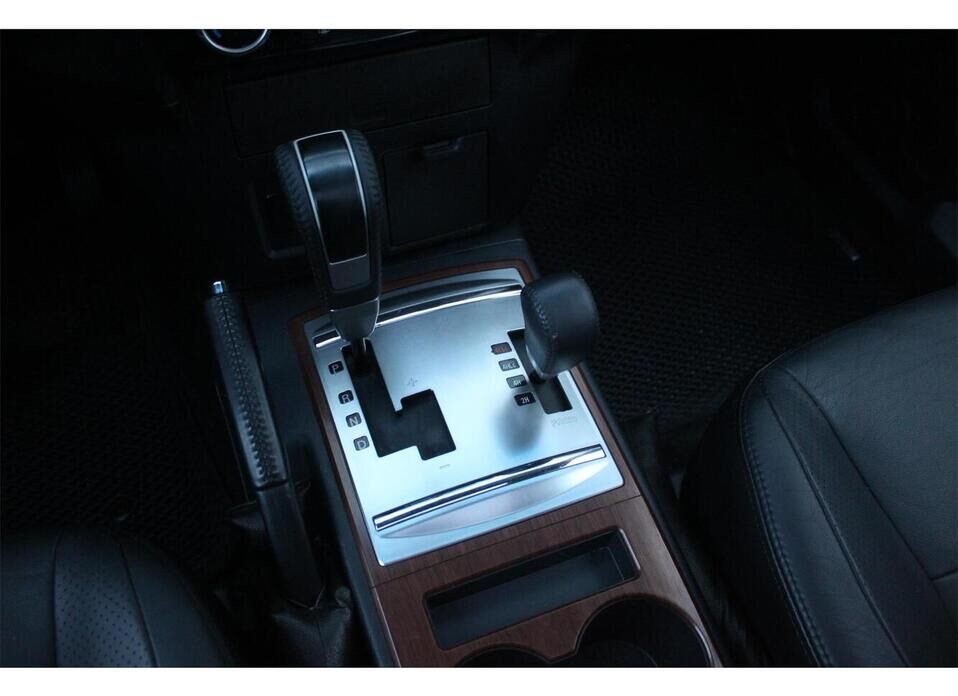 Mitsubishi Pajero, IV 3.0 AT (178 л.с.) 4WD