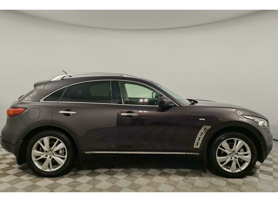 Infiniti FX FX37 3.7 AT (333 л.с.) 4WD