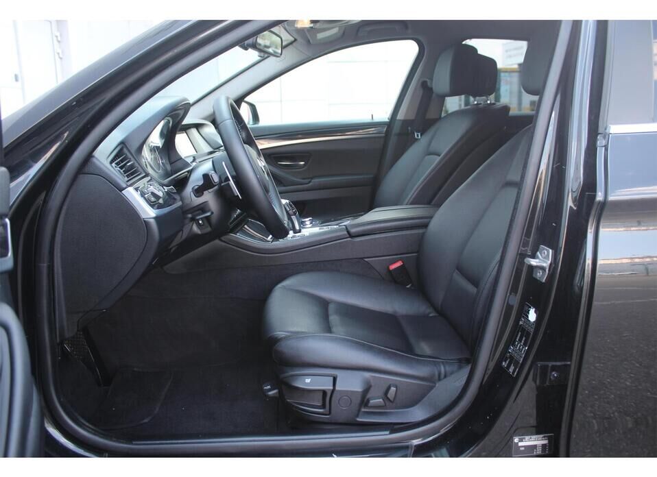 BMW 5 серии 520i 2.0 AT (184 л.с.)