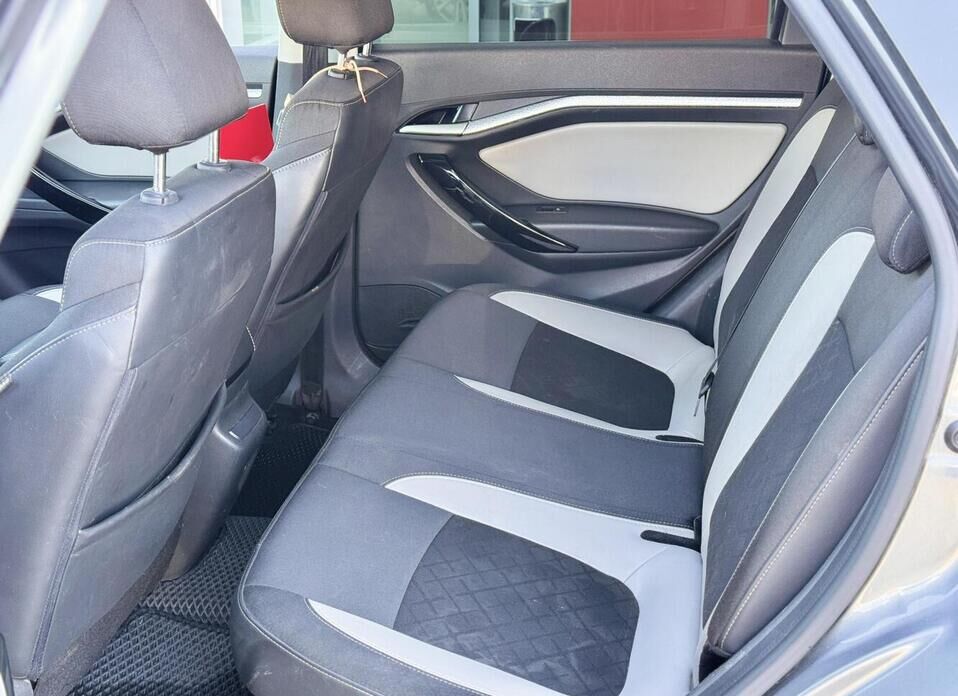 LADA (ВАЗ) Vesta, I Рестайлинг SW Cross 1.6 CVT (113 л.с.)