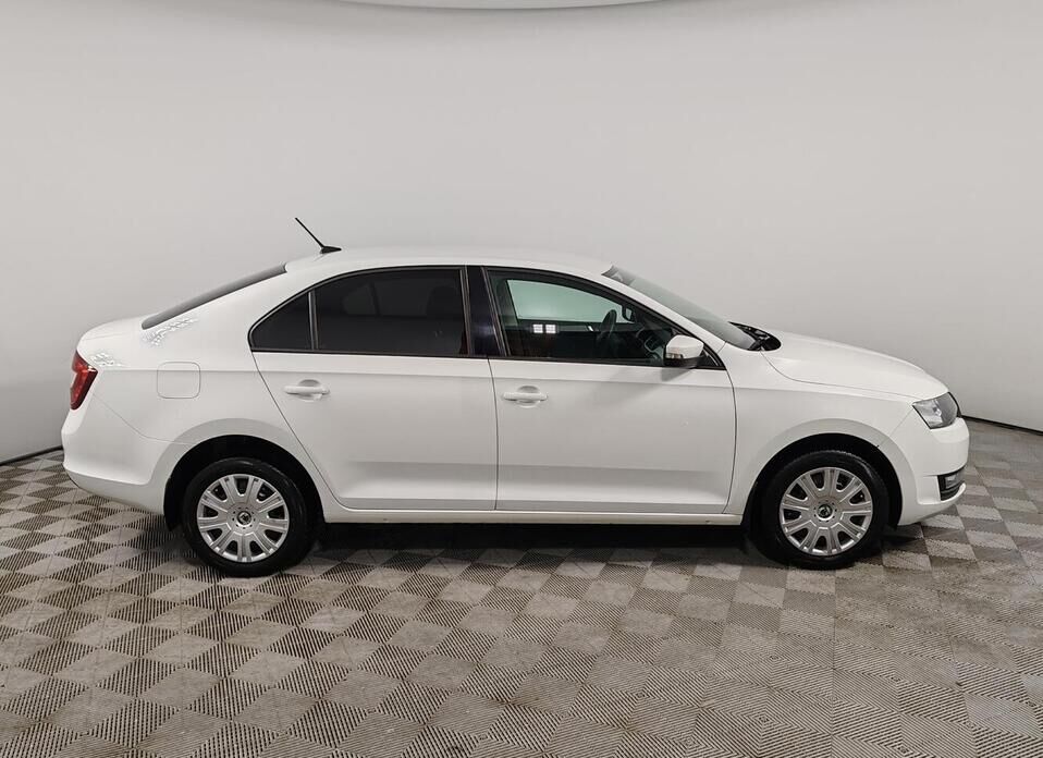 Skoda Rapid, I Рестайлинг 1.6 AT (110 л.с.)