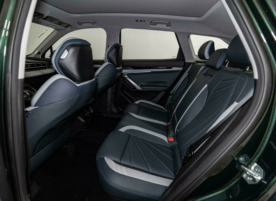 Geely Atlas 2.0 AT (200 л.с.) 4WD