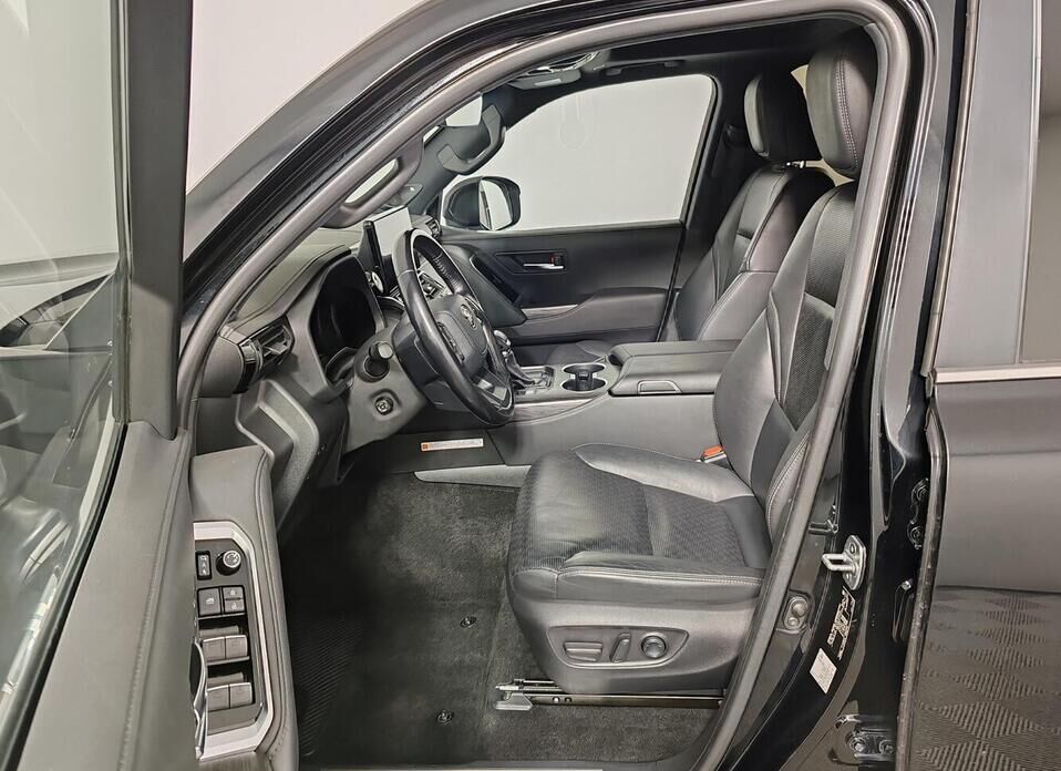 Toyota Land Cruiser, 300 Series 3.4d AT (299 л.с.) 4WD