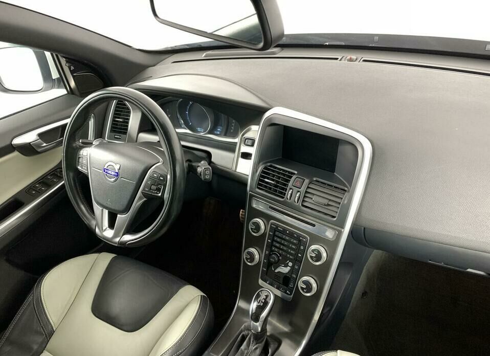 Volvo XC60 2.4d AT (181 л.с.) 4WD