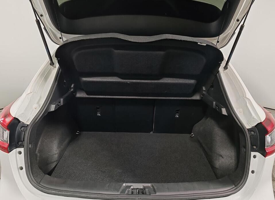 Nissan Qashqai, II Рестайлинг 2.0 CVT (144 л.с.)