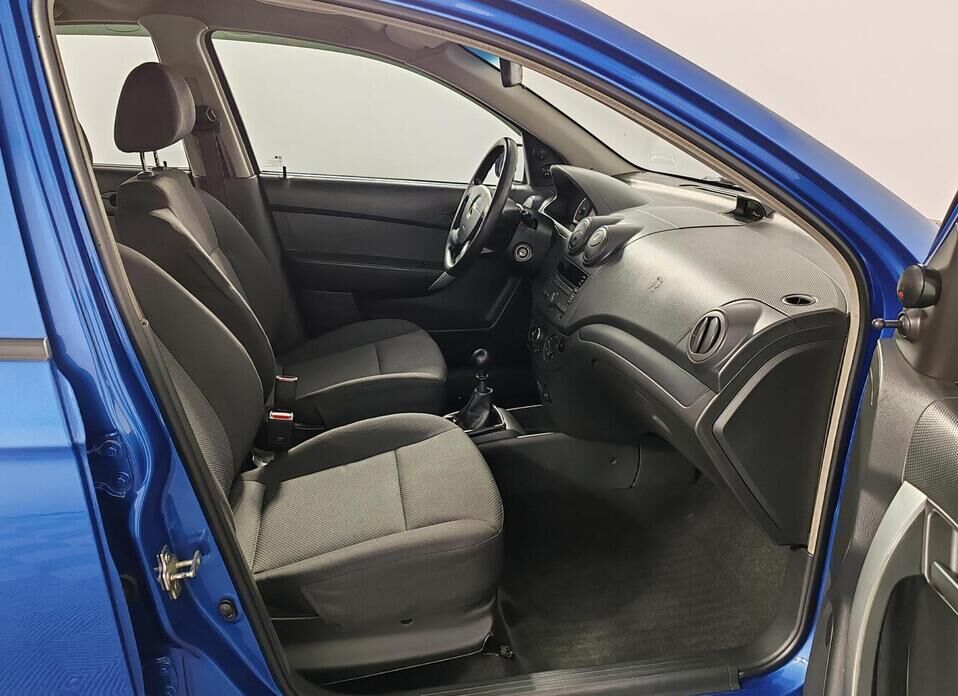 Chevrolet Aveo, I Рестайлинг 1.4 MT (101 л.с.)