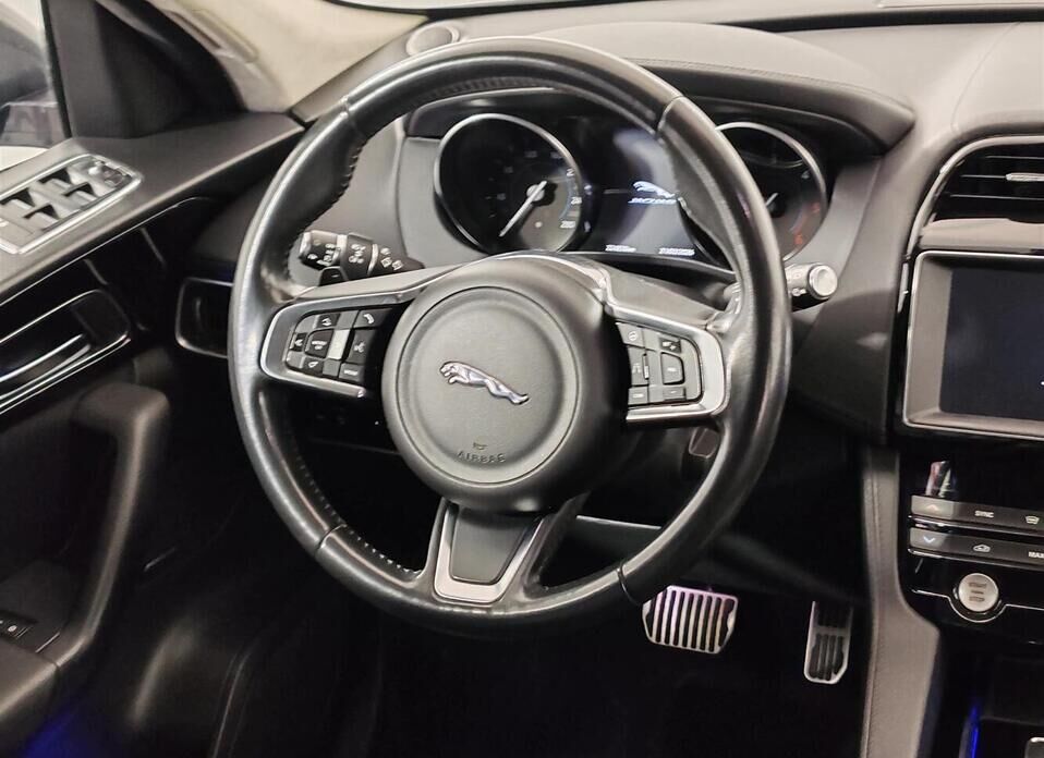 Jaguar F-Pace, I 2.0d AT (180 л.с.) 4WD