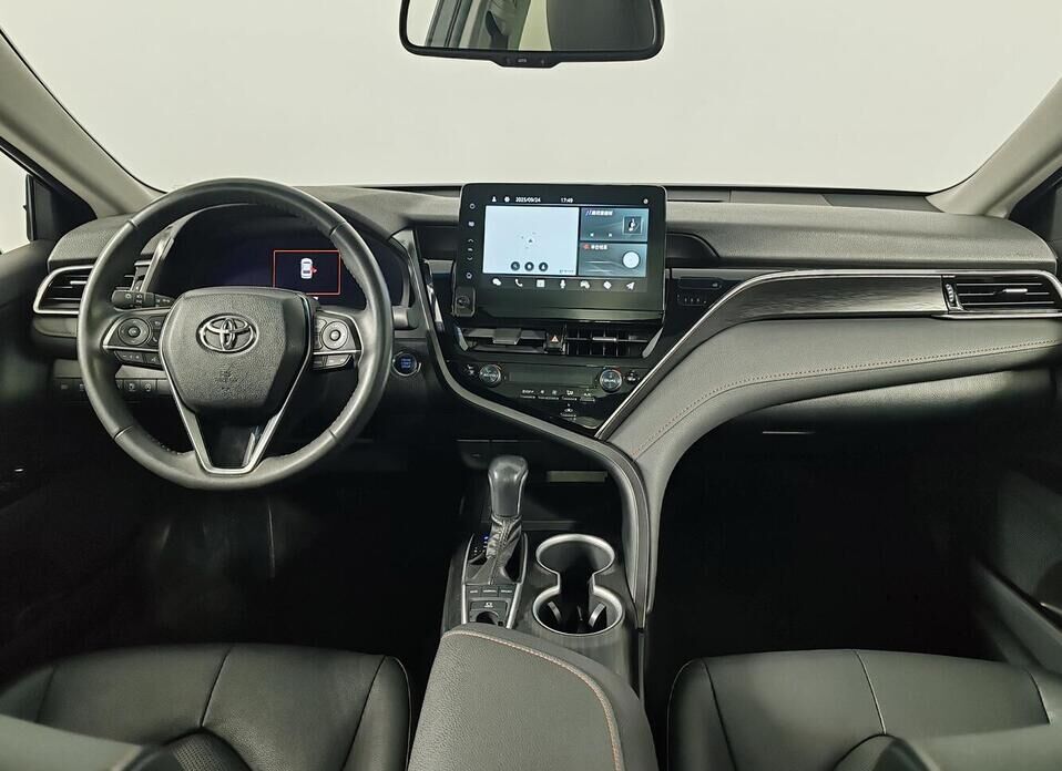 Toyota Camry, VIII (XV70) Рестайлинг 2.5 AT (206 л.с.)