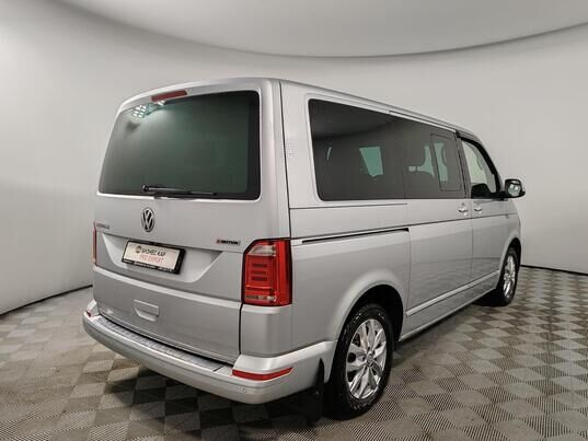 Volkswagen Multivan, 2018&nbsp;г., 196&nbsp;086&nbsp;км