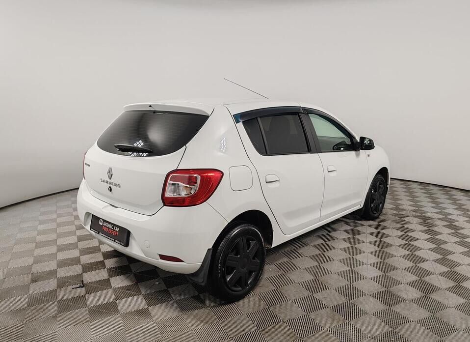 Renault Sandero, II Рестайлинг 1.6 MT (82 л.с.)