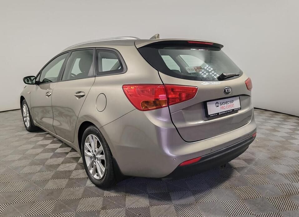Kia Ceed, II Рестайлинг 1.6 MT (130 л.с.)