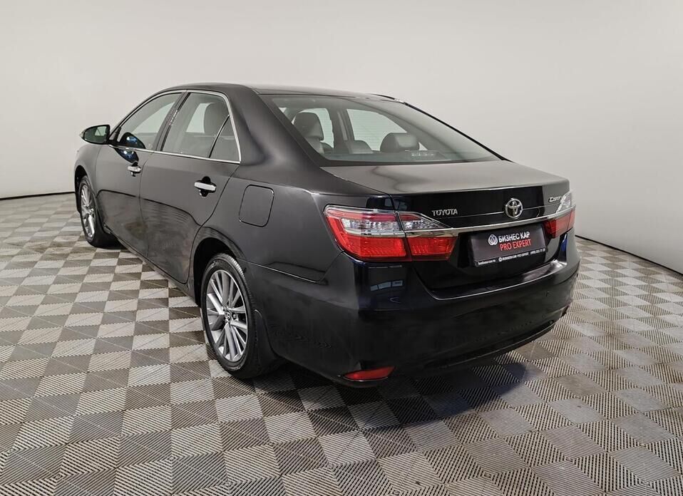 Toyota Camry, VII (XV50) Рестайлинг 2.5 AT (181 л.с.)