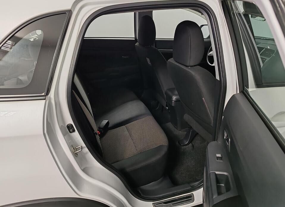 Mitsubishi ASX 1.6 MT (117 л.с.)