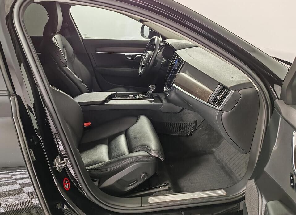 Volvo V90 Cross Country, I 2.0d AT (190 л.с.) 4WD
