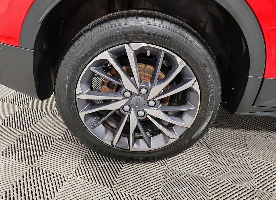 Geely Coolray, I 1.5 AMT (150 л.с.)