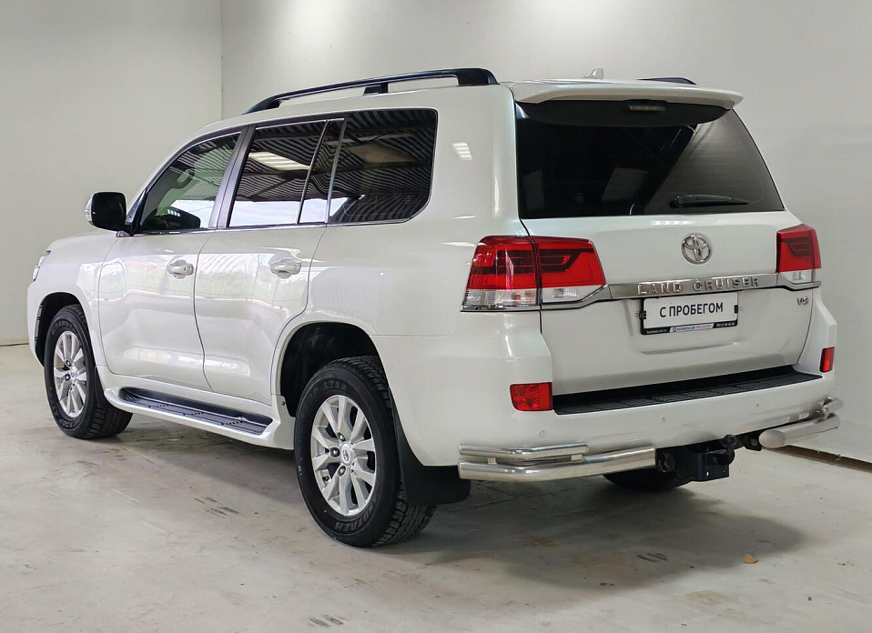 Toyota Land Cruiser, 200 Series Рестайлинг 2 4.5d AT (249 л.с.) 4WD