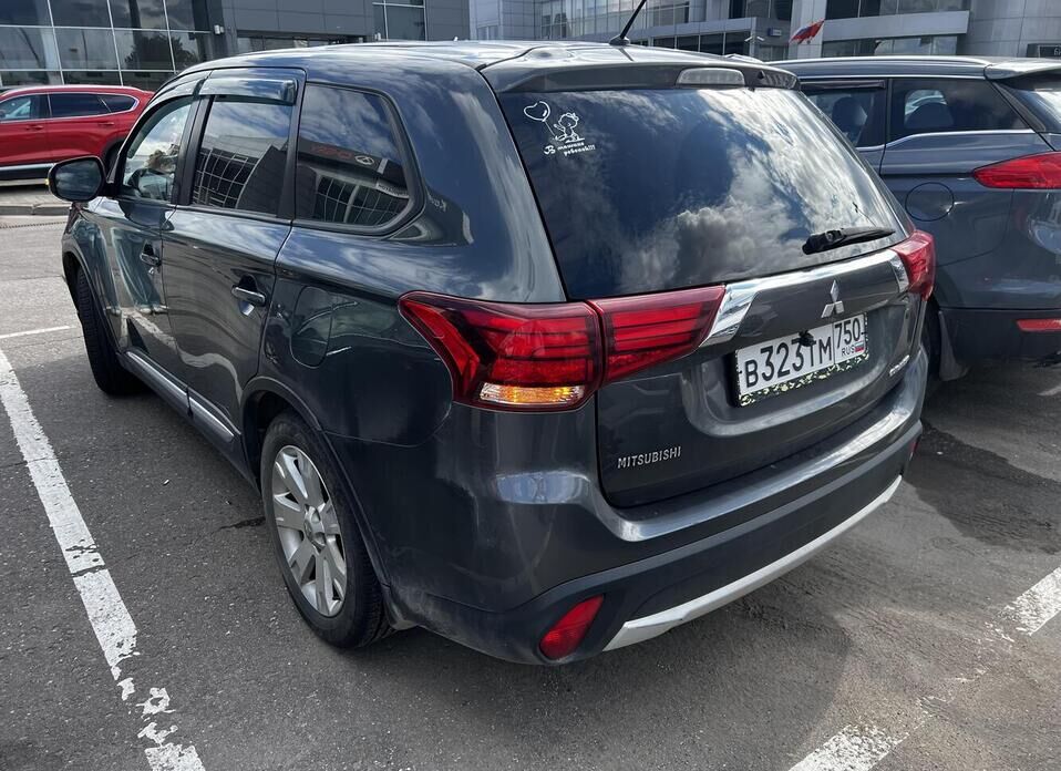 Mitsubishi Outlander 2.0 CVT (146 л.с.)