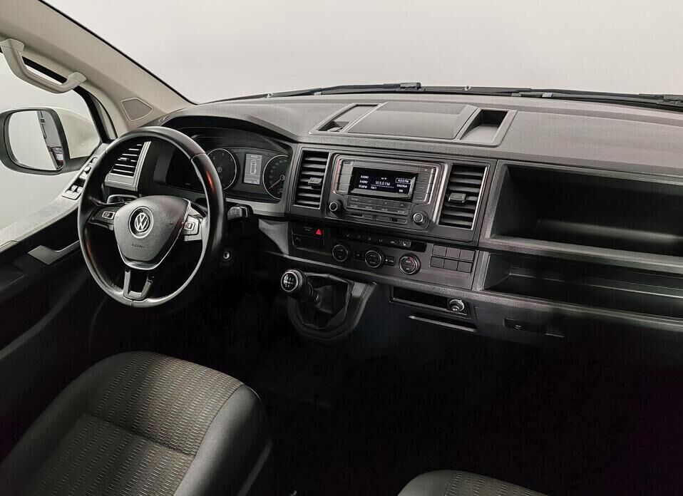 Volkswagen Caravelle 2.0d MT (102 л.с.)