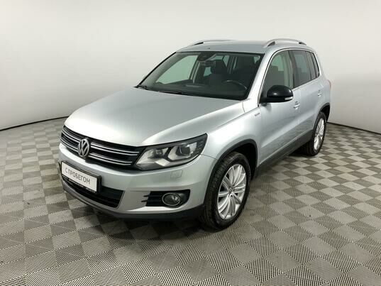 Volkswagen Tiguan, 2013 г., 138 092 км