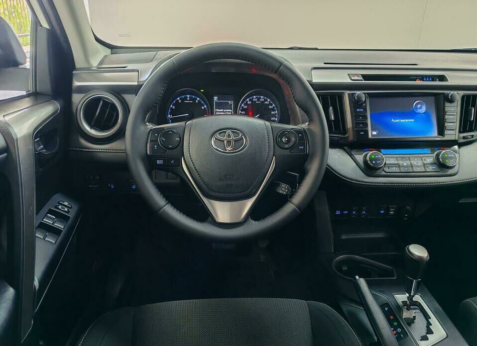 Toyota RAV4 2.0 CVT (146 л.с.)