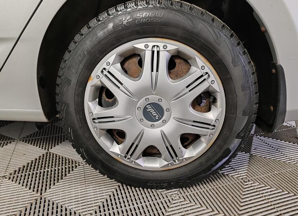 Hyundai Solaris 1.4 MT (107 л.с.)