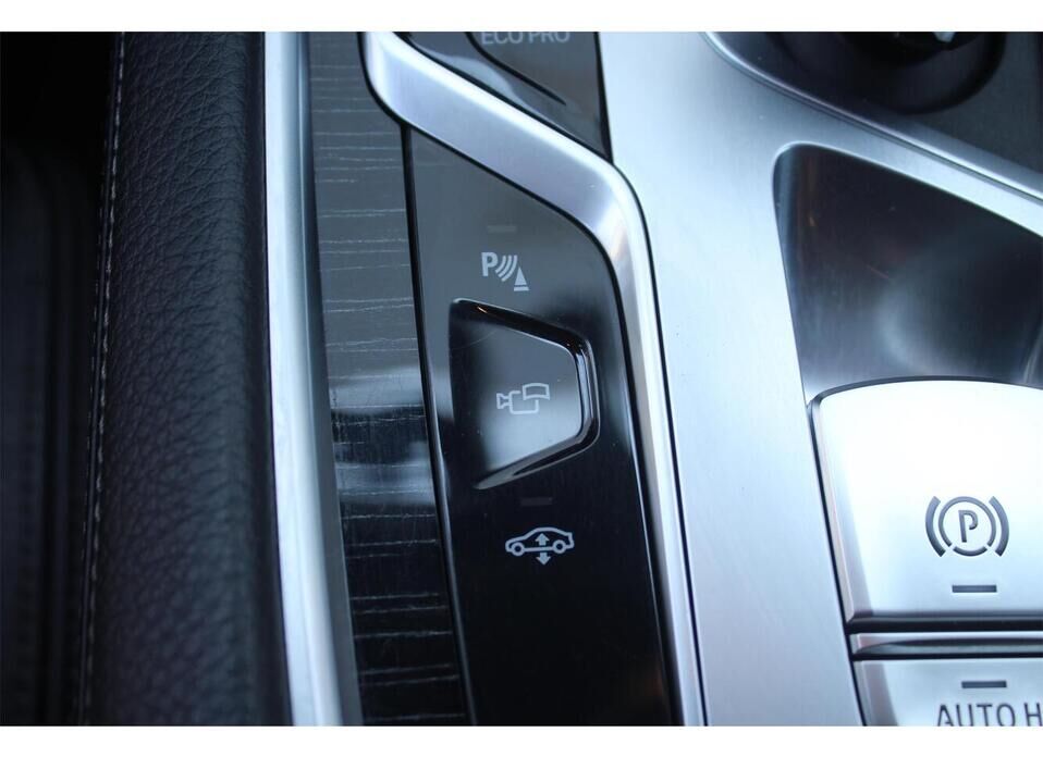 BMW 7 серии, VI (G11/G12) Рестайлинг 730Ld xDrive 3.0d AT (249 л.с.) 4WD