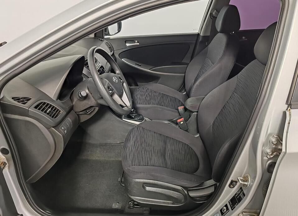 Hyundai Solaris 1.4 MT (107 л.с.)