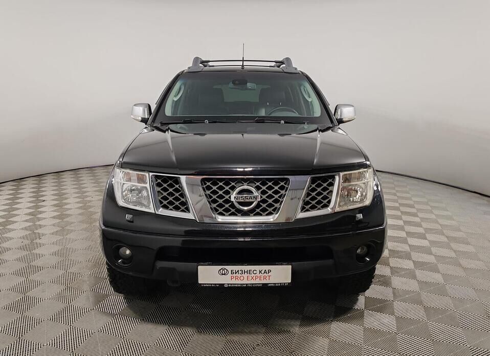 Nissan Navara (Frontier) 2.5d AT (174 л.с.) 4WD