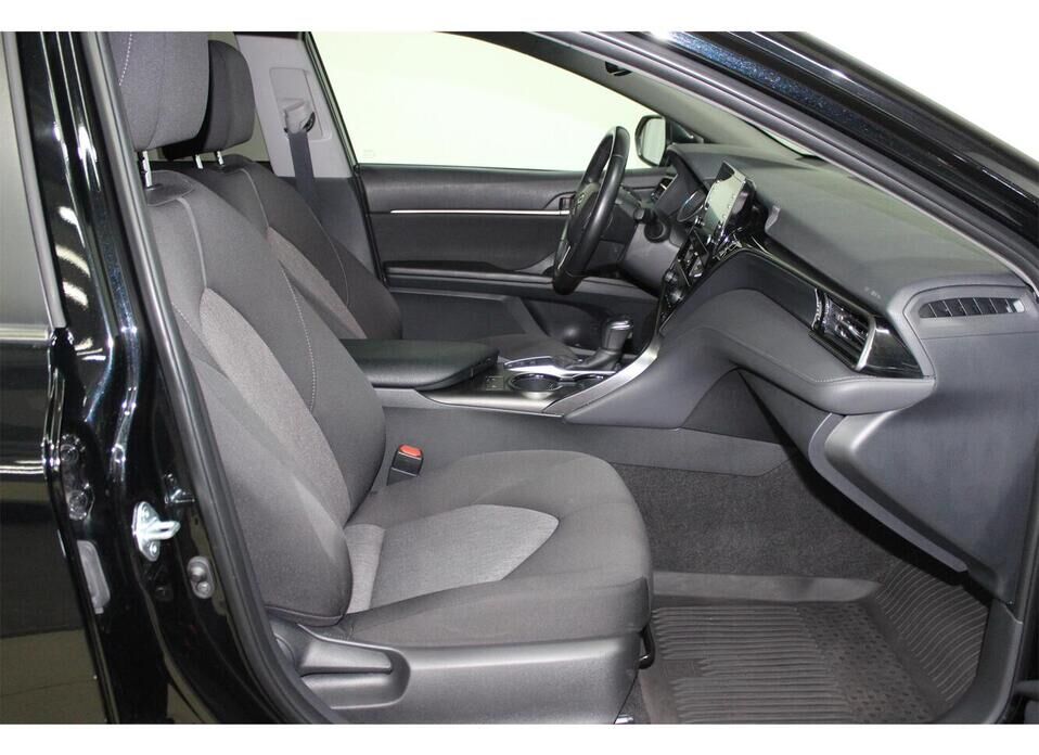 Toyota Camry, VIII (XV70) Рестайлинг 2.0 CVT (150 л.с.)