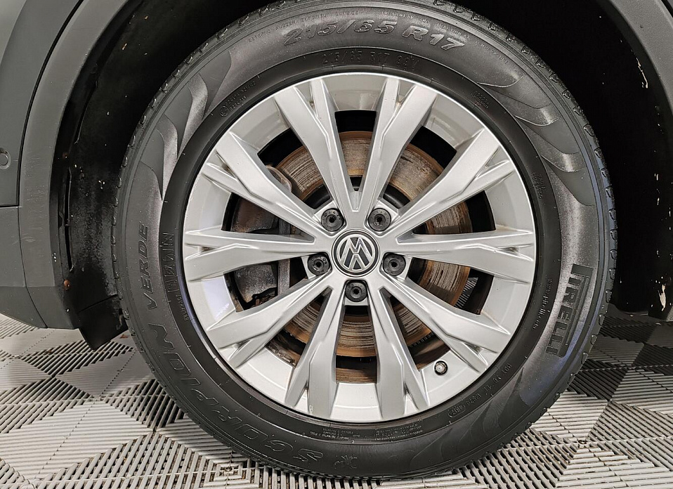 Volkswagen Tiguan, II 2.0 AMT (180 л.с.) 4WD