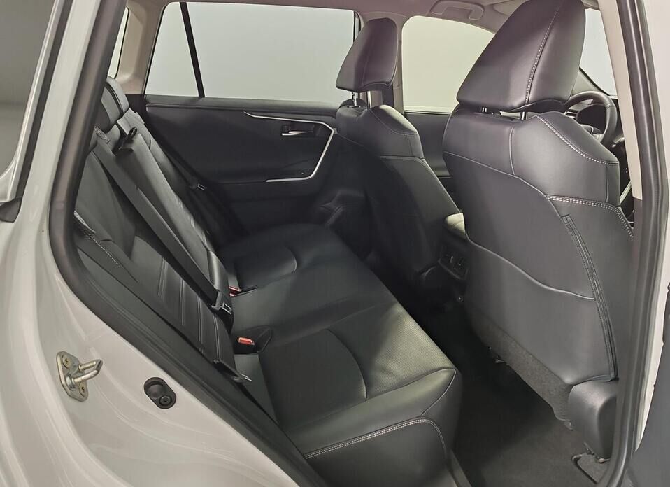 Toyota RAV4, V (XA50) 2.0 CVT (173 л.с.) 4WD