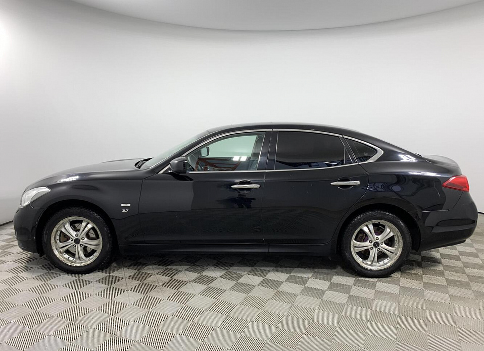 Infiniti Q70, I 3.7 AT (333 л.с.) 4WD