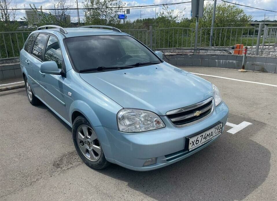 Chevrolet Lacetti 1.6 MT (109 л.с.)