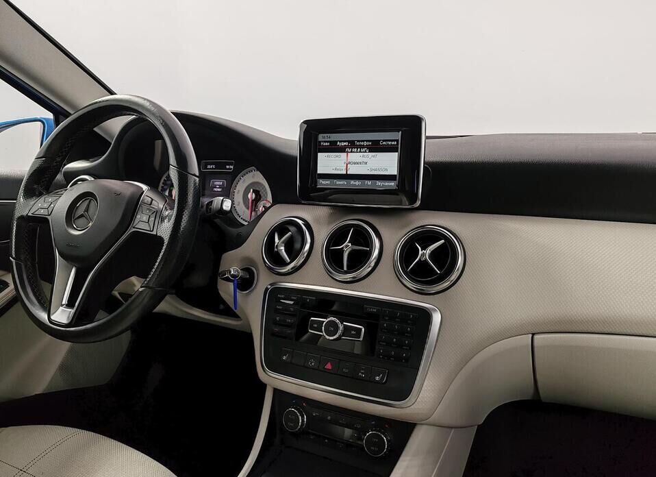 Mercedes-Benz A-Класс, III (W176) 180 1.6 AMT (122 л.с.)
