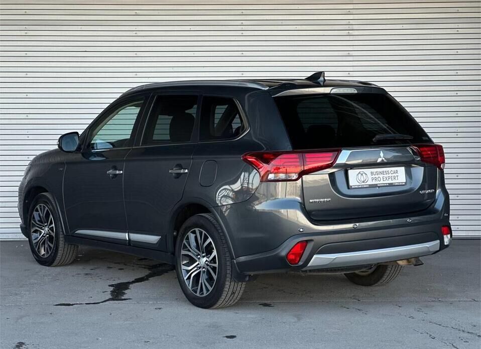 Mitsubishi Outlander 3.0 AT (227 л.с.) 4WD