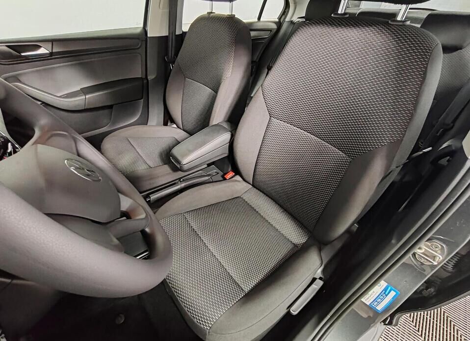 Volkswagen Polo 1.6 MT (110 л.с.)
