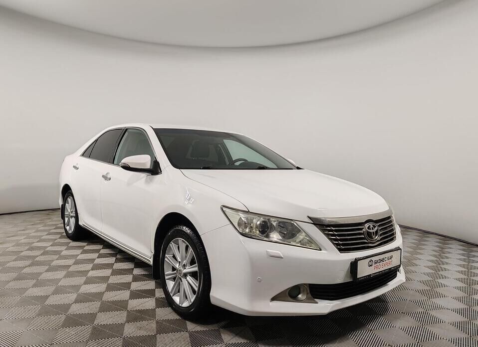 Toyota Camry, VII (XV50) 2.5 AT (181 л.с.)