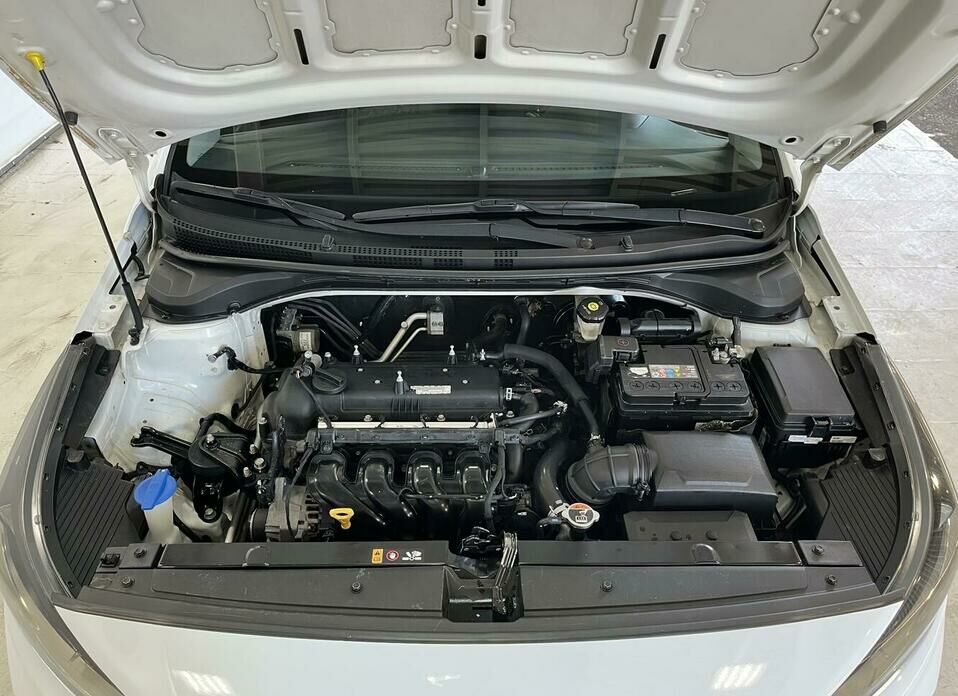 Hyundai Solaris 1.6 AT (123 л.с.)