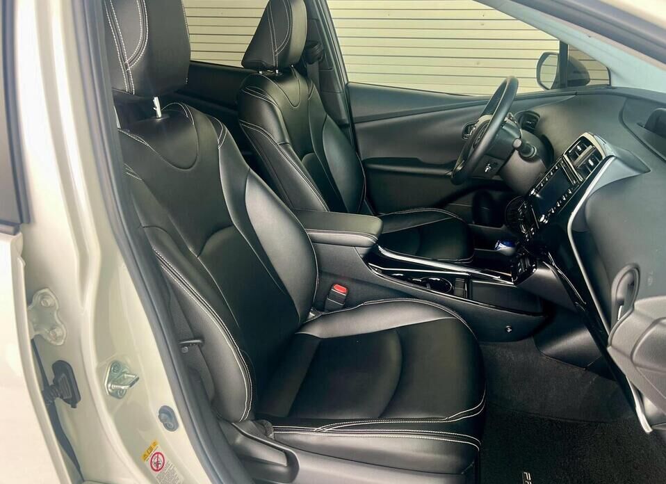 Toyota Prius, IV Рестайлинг (XW50) 1.8hyb AT (98 л.с.)