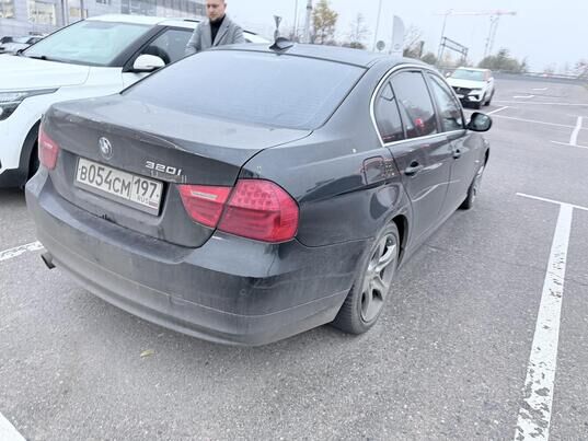 BMW 3 серии, V (E90/E91/E92/E93) Рестайлинг 320
