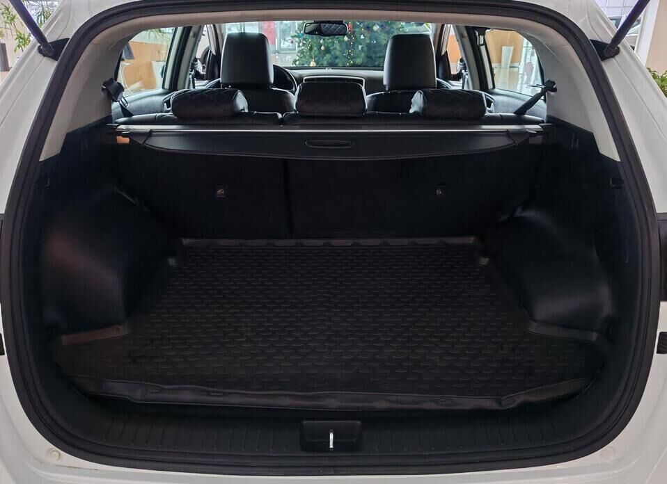 Kia Sportage, IV Рестайлинг 2.0 AT (150 л.с.)