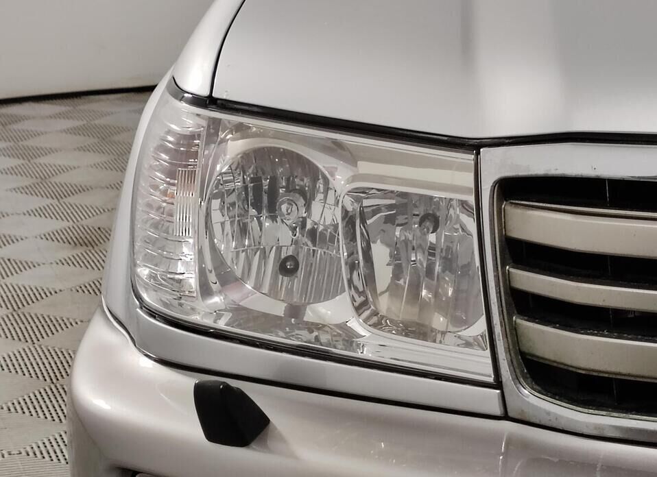 Toyota Land Cruiser, 100 Series Рестайлинг 2 4.2d MT (204 л.с.) 4WD