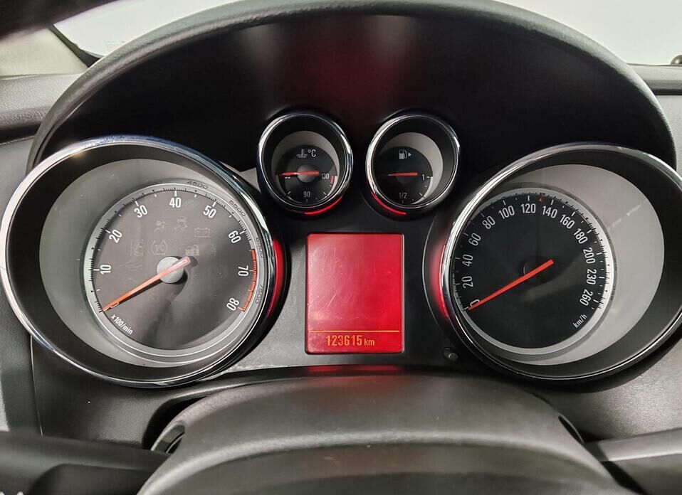Opel Astra, J Рестайлинг 1.4 AT (140 л.с.)