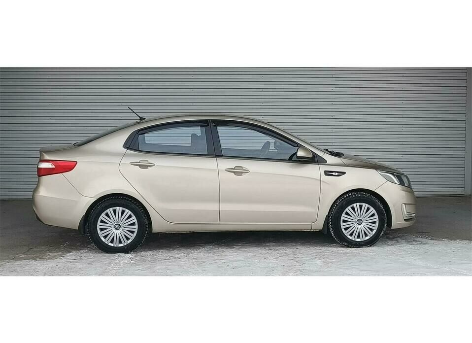 Kia Rio 6-speed 1.6 AT (123 л.с.)