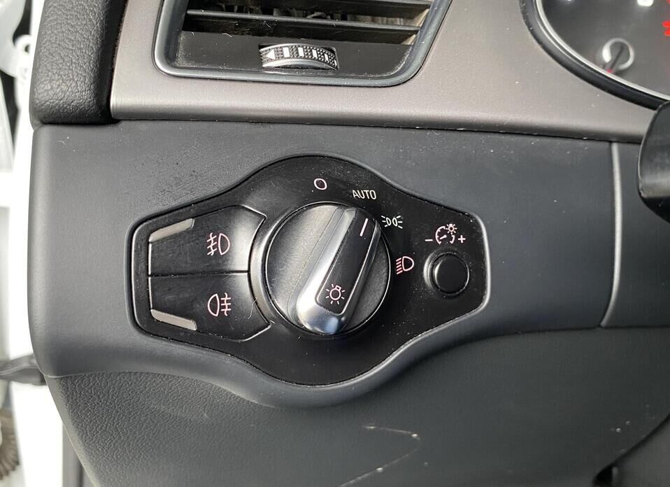 Audi A4, IV (B8) Рестайлинг 1.8 CVT (170 л.с.)